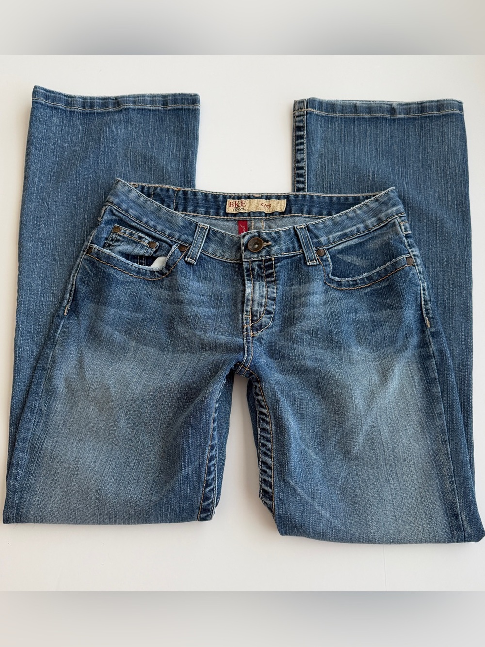 BKE Kate Y2K Low Rise Bootcut Jeans Wom 30x31.5 (30x30) Light Wash Blue Stretch